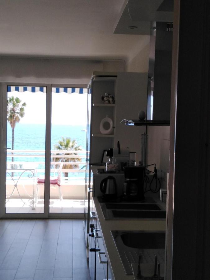 Le Palais Du Tropique Appartement Vue Mer 5E Etage Avec Ascenseur Жуан-Ле-Пин Екстериор снимка