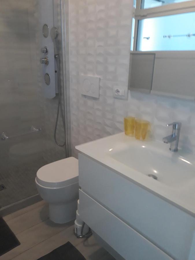 Le Palais Du Tropique Appartement Vue Mer 5E Etage Avec Ascenseur Жуан-Ле-Пин Екстериор снимка